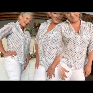 Eden & Olivia lightweight sheer blouse